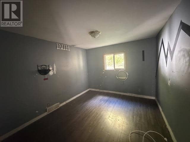 158 Trelawne AVE — photo 12 of 23