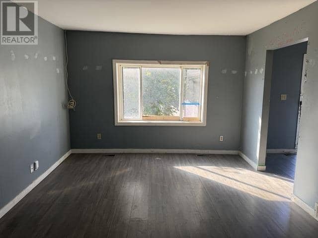 158 Trelawne AVE — photo 9 of 23