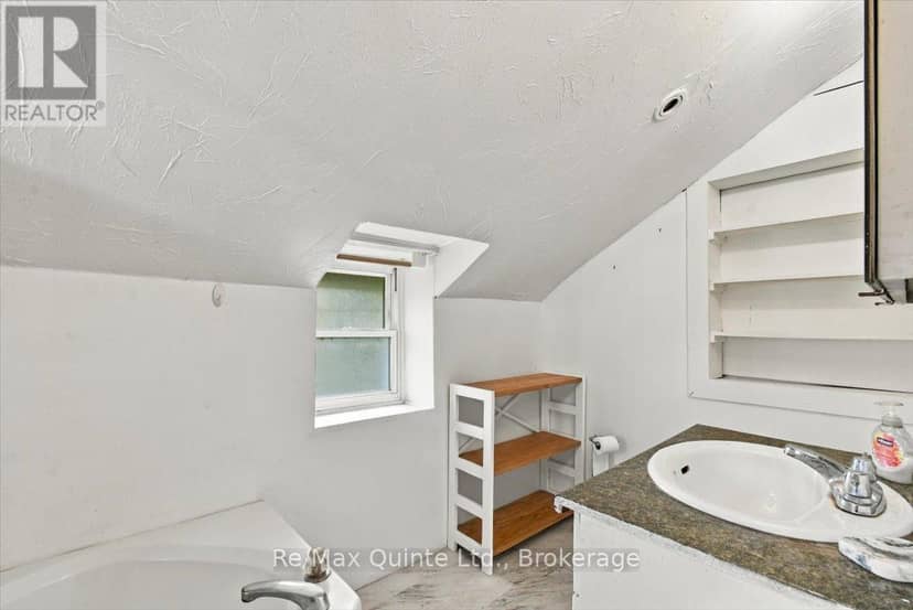 984 Cleveland Road — photo 15 of 27