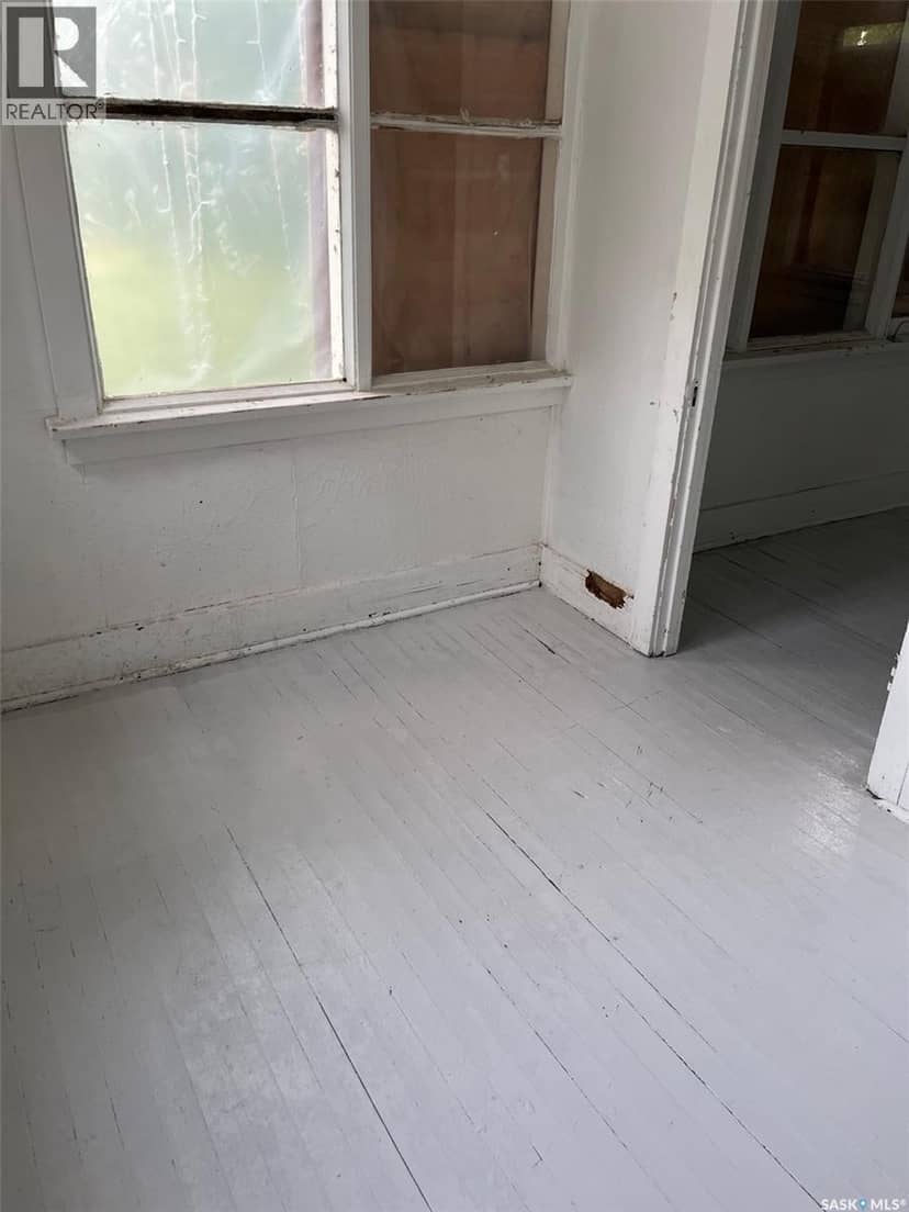 704 West AVENUE — photo 14 of 20