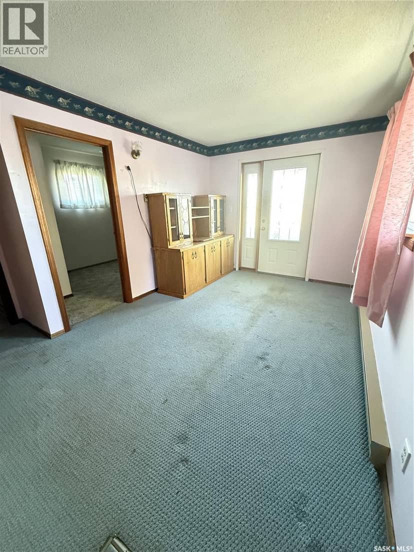 713 Healy AVENUE — photo 12 of 24