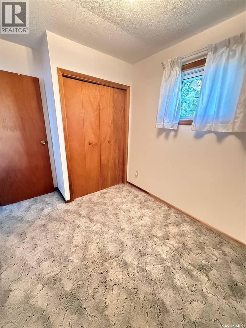 713 Healy AVENUE — photo 15 of 24
