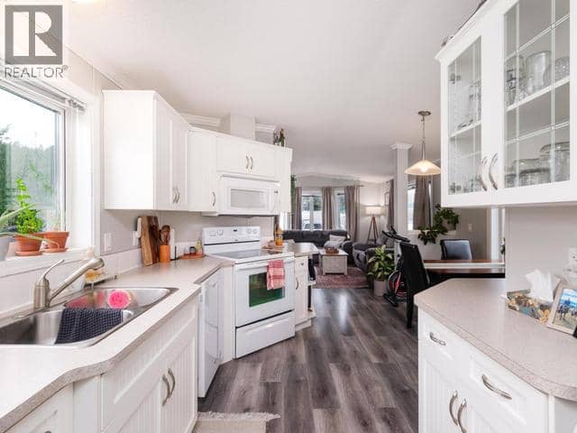 41-4 Prospector Road — photo 12 of 20
