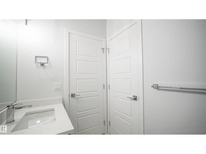 44 Dalquist Bay — photo 10 of 40