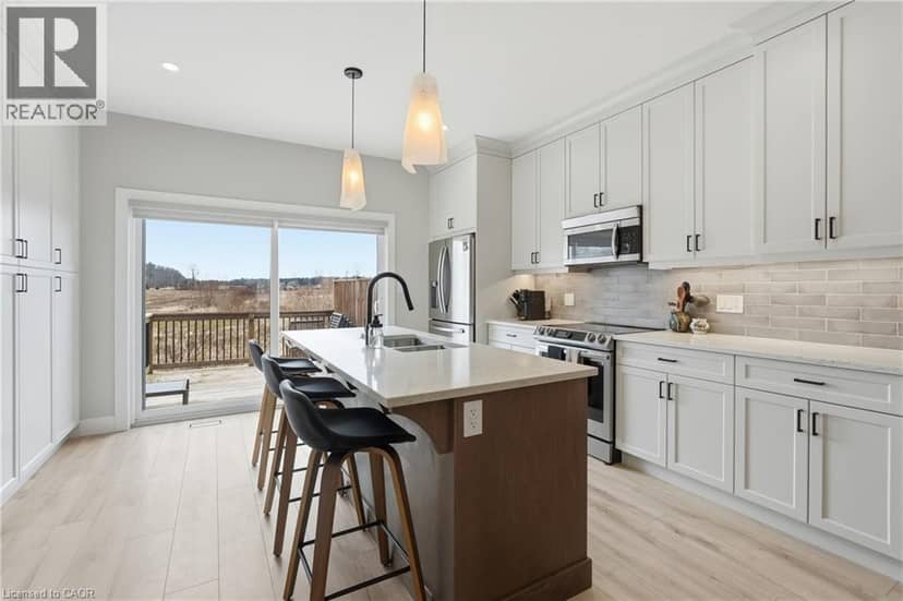 744 NELSON Street W Unit# 4 — photo 12 of 38