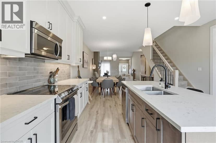 744 NELSON Street W Unit# 4 — photo 14 of 38