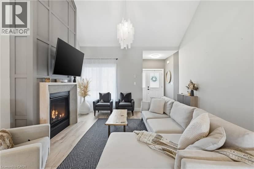 744 NELSON Street W Unit# 4 — photo 8 of 38