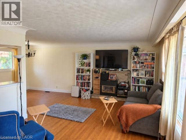 2428 EILEEN Drive — photo 15 of 40