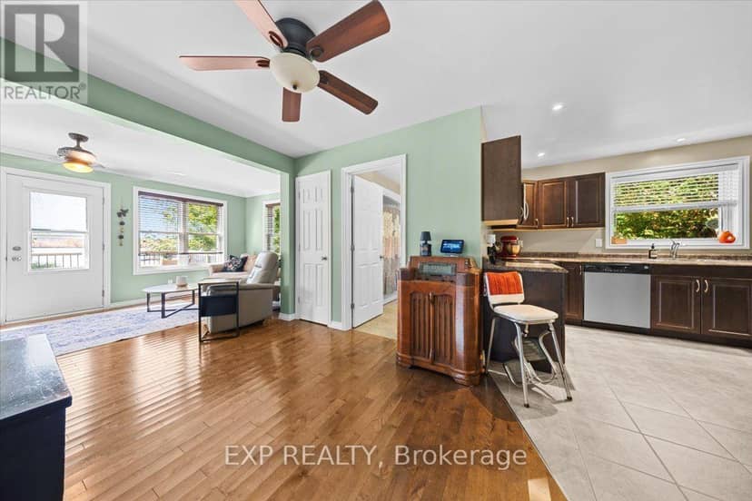 126 Gardiner Shore Road — photo 21 of 40