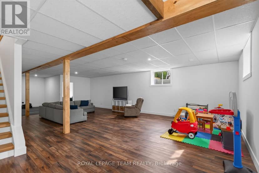 1007 Townline Road — photo 34 of 40