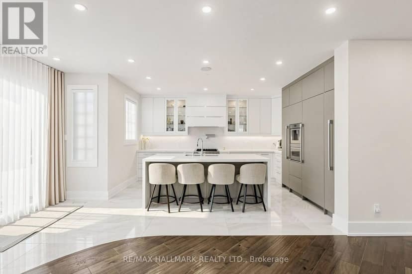 63 Willett Crescent — photo 10 of 39