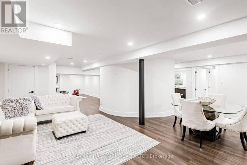 63 Willett Crescent — photo 32 of 39