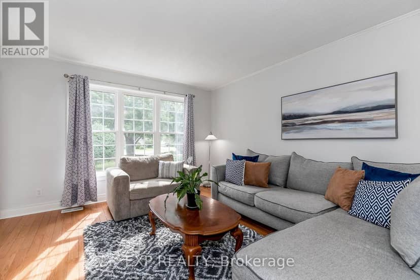 62 Courtice Crescent — photo 1 of 40