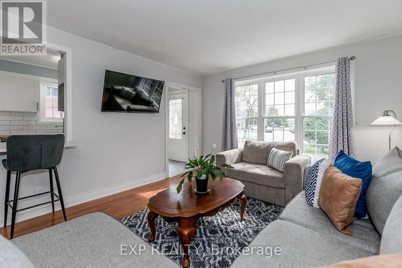 62 Courtice Crescent — photo 10 of 40