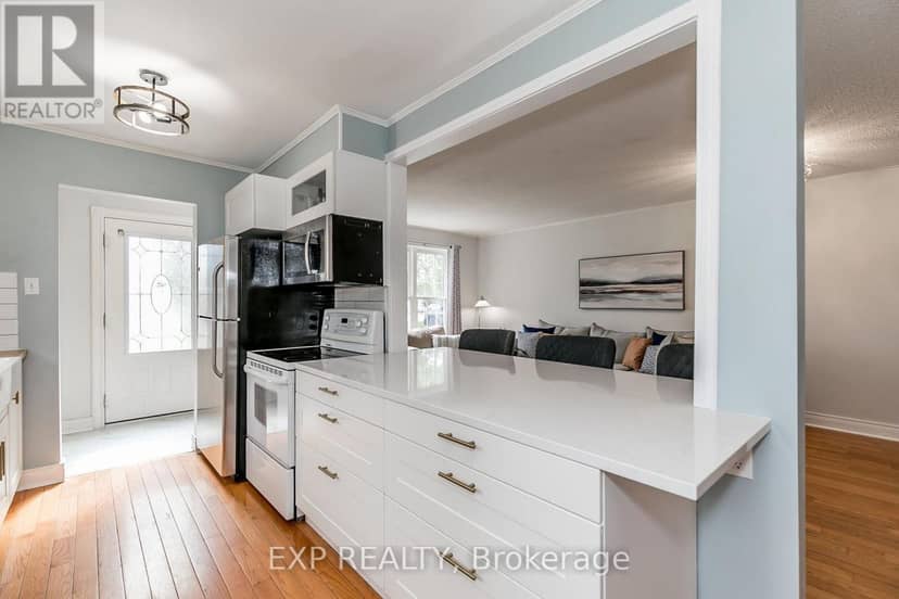 62 Courtice Crescent — photo 14 of 40