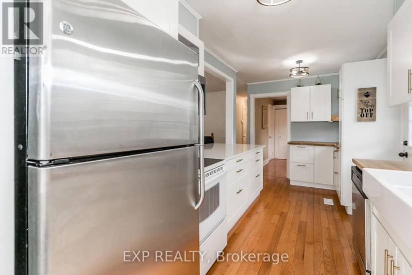 62 Courtice Crescent — photo 17 of 40