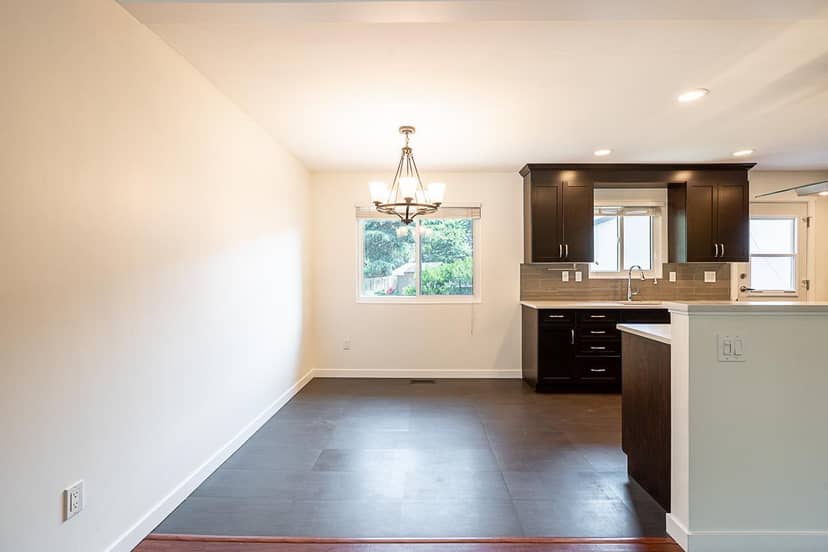 6304 Sundance Drive, Surrey, photo 8