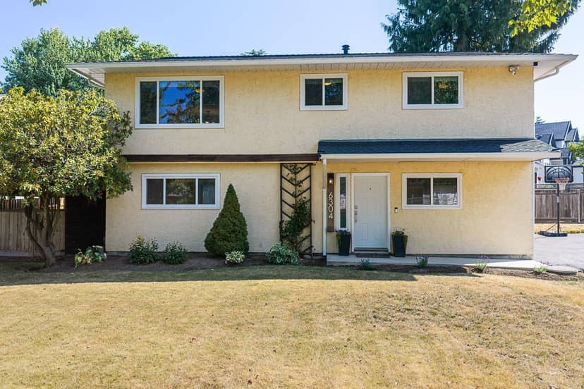 6304 Sundance Drive, Surrey, photo 2