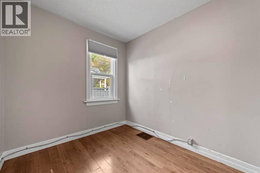 5212 52 Street — photo 11 of 35