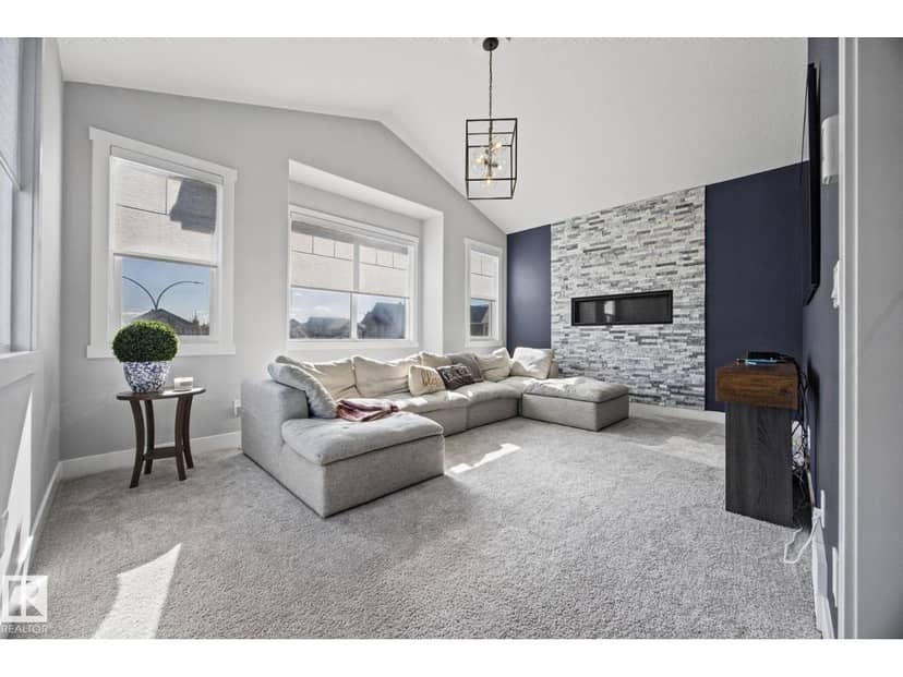 78 Ainsley Wy — photo 17 of 40