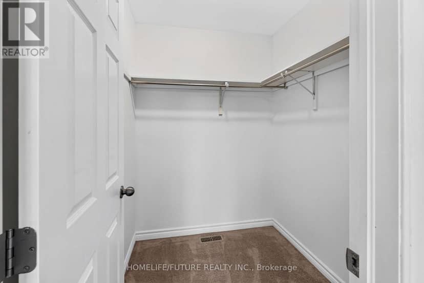 39 Brennan Crescent — photo 28 of 40