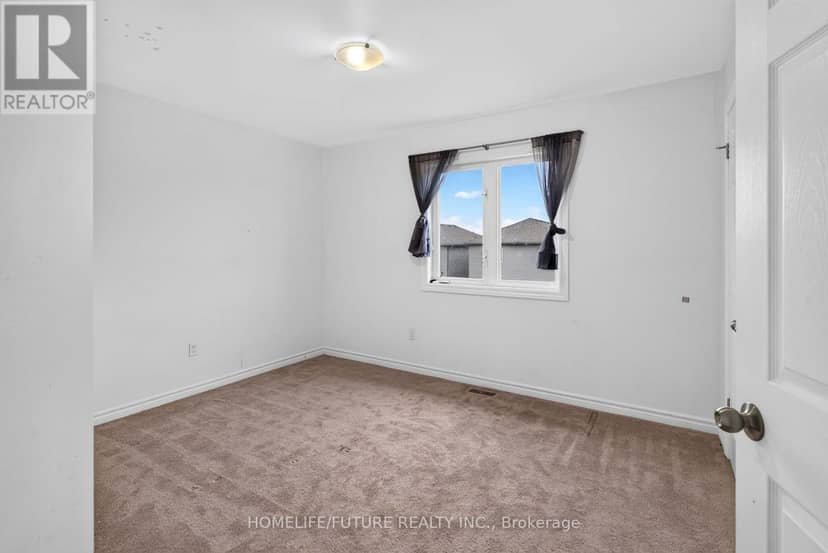 39 Brennan Crescent — photo 32 of 40