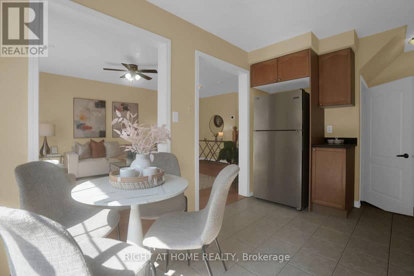 84 Dougherty Crescent — photo 8 of 19