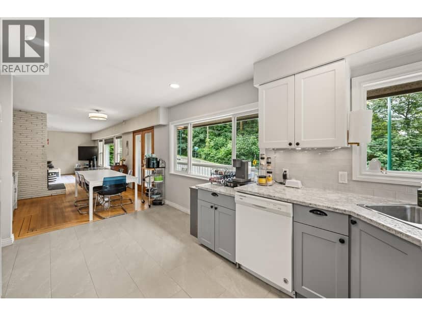 1001 GATENSBURY STREET, Coquitlam, photo 6