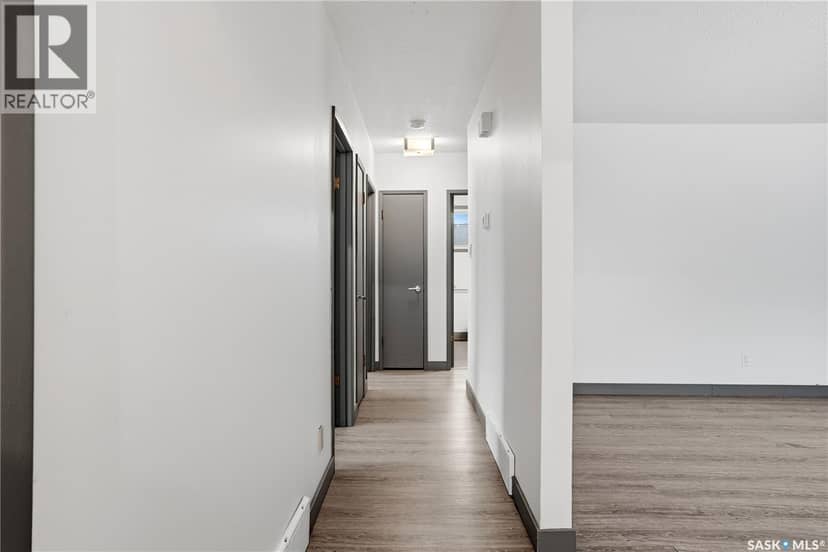 148 Woodward AVENUE — photo 13 of 40