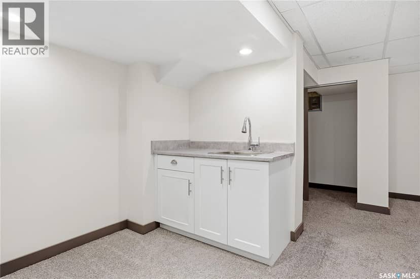 148 Woodward AVENUE — photo 26 of 40
