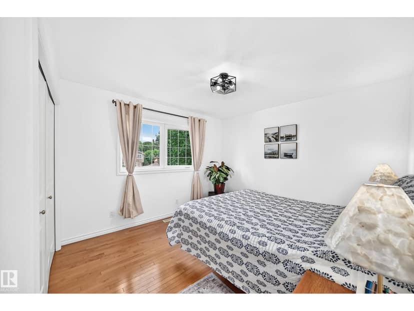 10323 138 ST NW — photo 39 of 40