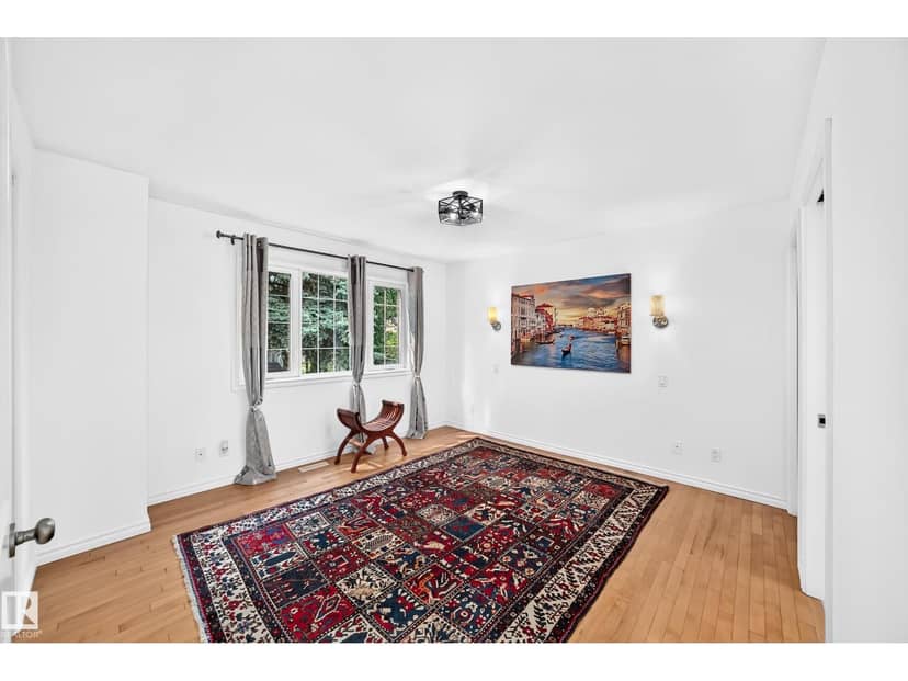 10323 138 ST NW — photo 32 of 40