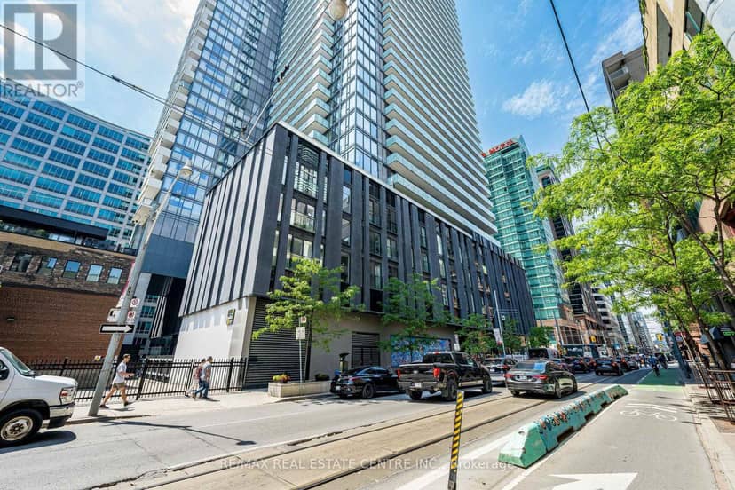 312 - 25 Richmond Street E — photo 1 of 24