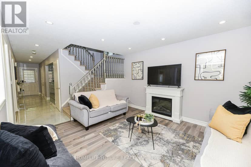1404 Trowbridge Drive — photo 10 of 25
