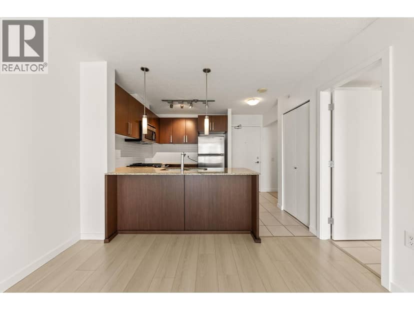 601 9868 CAMERON STREET, Burnaby, photo 2