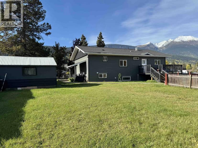 4186 2ND AVENUE, Smithers, photo 3