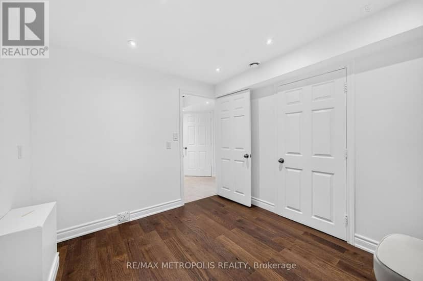 95 John Walter Crescent — photo 29 of 40