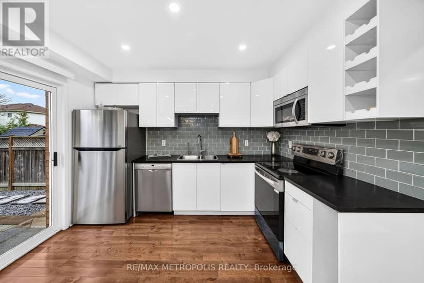 95 John Walter Crescent — photo 18 of 40