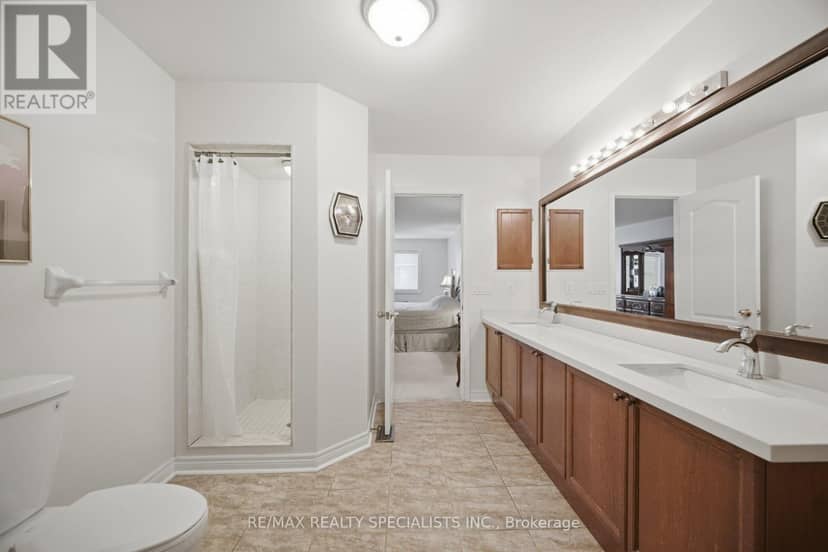 3225 Escada Drive — photo 17 of 40