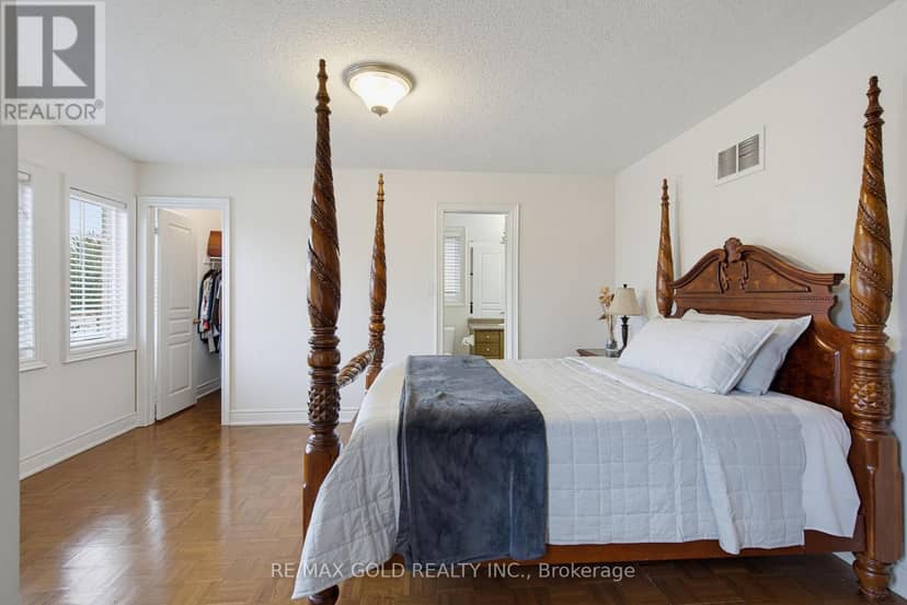 34 Lexington Road — photo 21 of 35