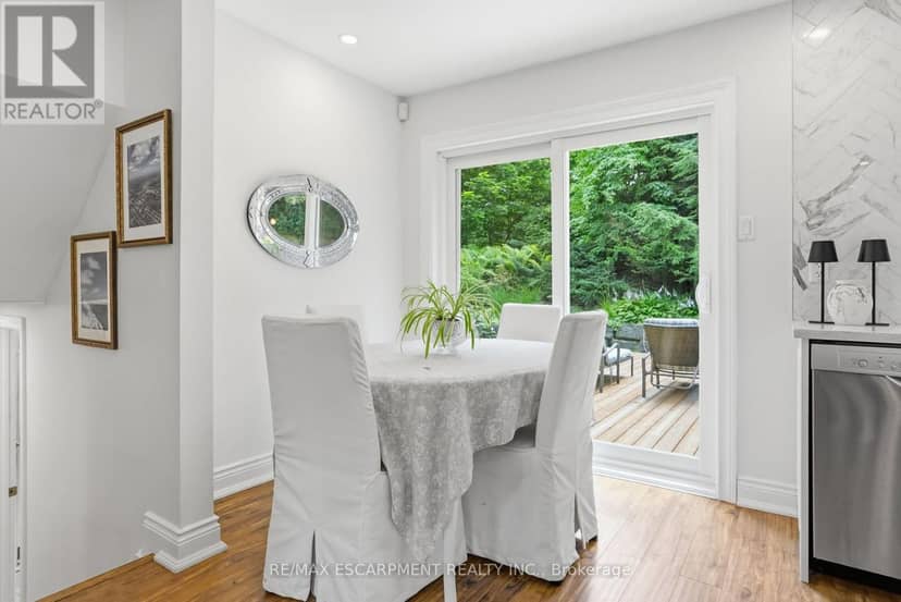 2 Jameson Drive — photo 15 of 40