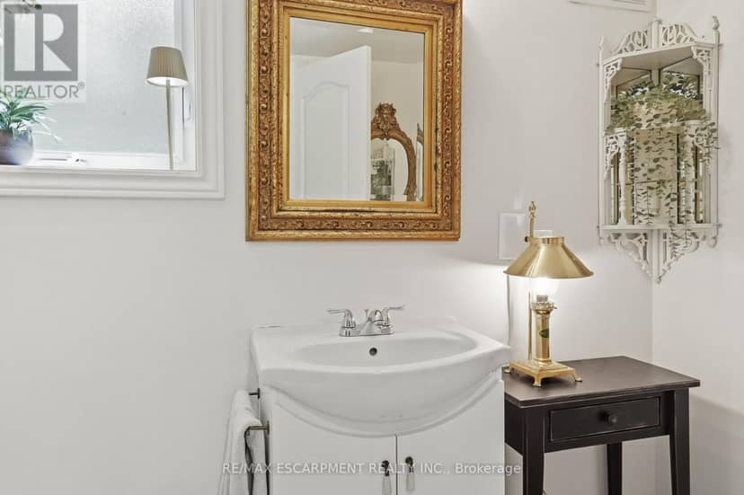 2 Jameson Drive — photo 36 of 40
