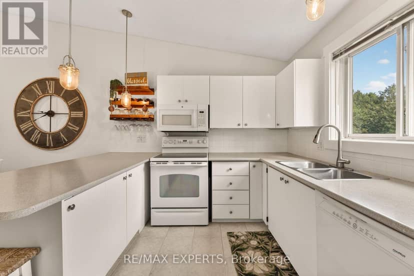 416 - 14 Dawson Drive — photo 14 of 33