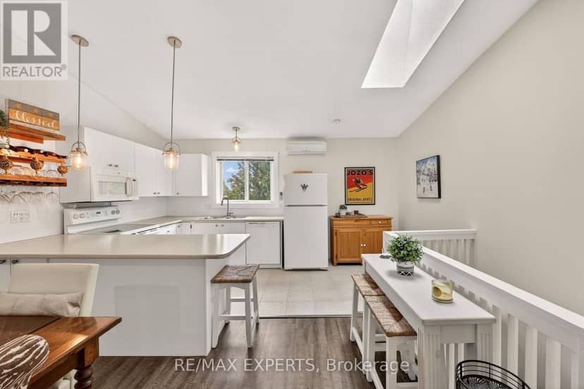 416 - 14 Dawson Drive — photo 3 of 33