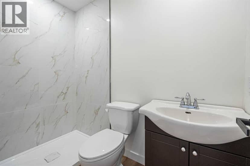 20 Castlegrove Way NE — photo 9 of 40
