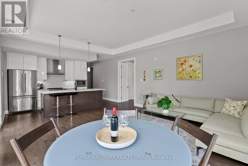101 - 120 Cortile Private — photo 10 of 24
