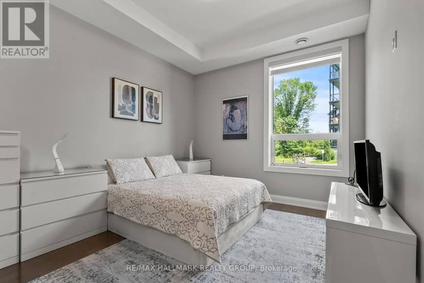101 - 120 Cortile Private — photo 15 of 24