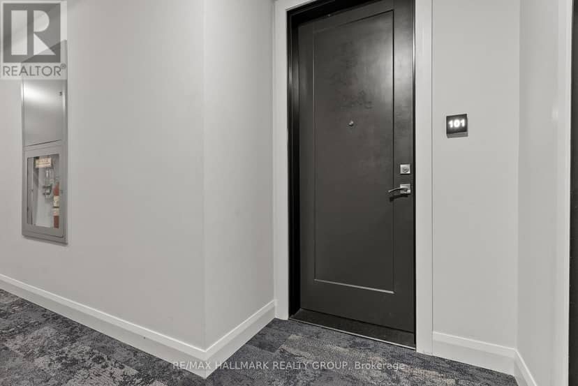 101 - 120 Cortile Private — photo 4 of 24