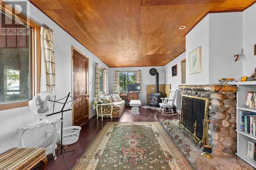 77A Christopher Lane — photo 10 of 33