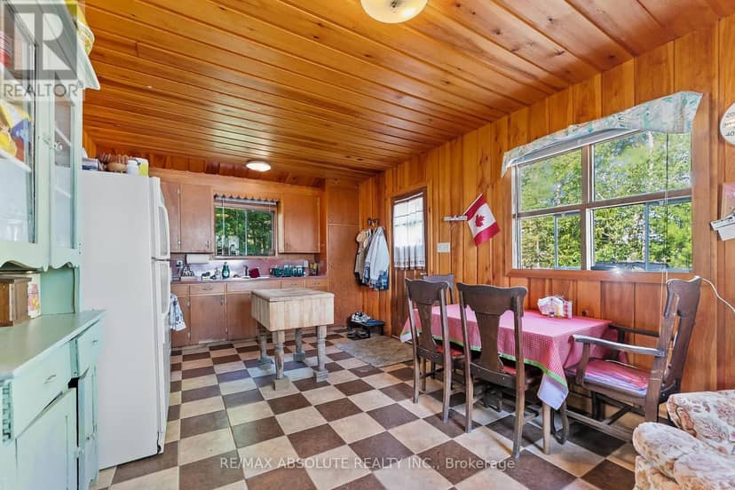 77A Christopher Lane — photo 12 of 33